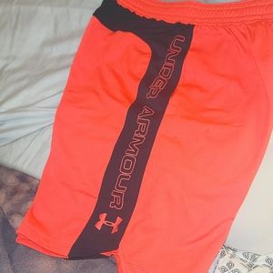 Mens UA shorts